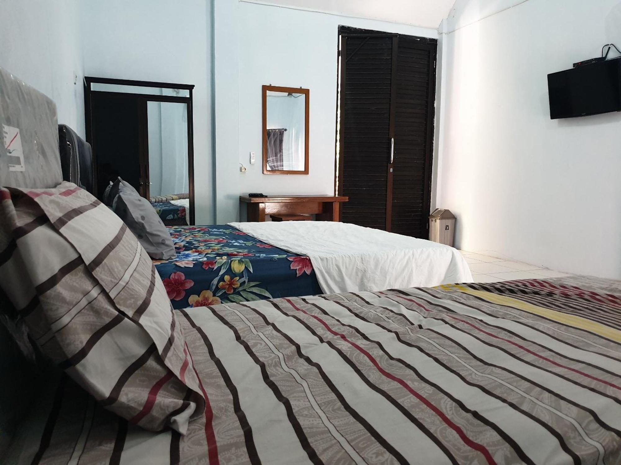 Capital O 92612 Penginapan D'Alas Purwo & Beachnearpadang Savana Sadengan Banyuwangi  Exteriör bild