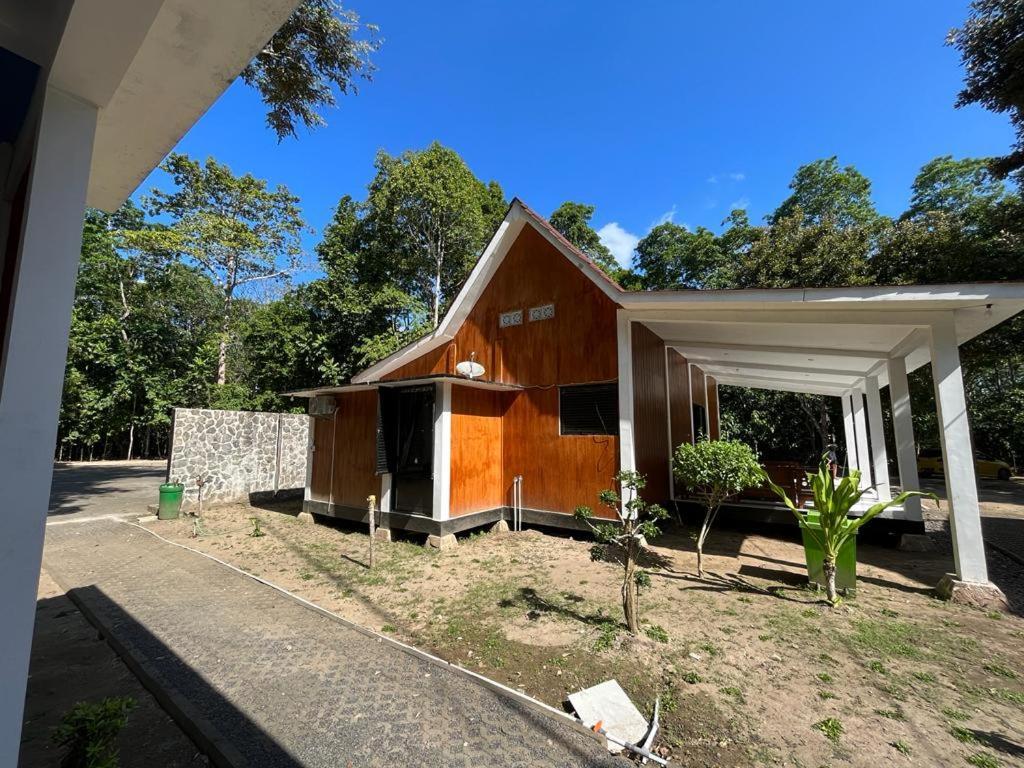 Capital O 92612 Penginapan D'Alas Purwo & Beachnearpadang Savana Sadengan Banyuwangi  Exteriör bild